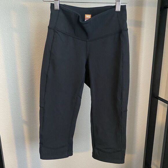 Lucy Athletic Black Crop Pants Size Small LucyPower‎ - Picture 1 of 6